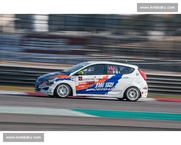 墨西哥站发车大乱斗:830 米直道上的生死时速 墨西哥站发车大乱斗:830 米直道上的生死时速