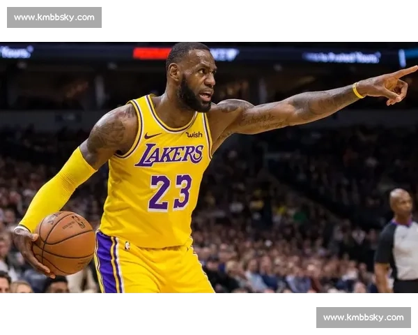 湖人对阵国王全场录像回顾詹姆斯领衔激战精彩瞬间解析关键攻防全景呈现