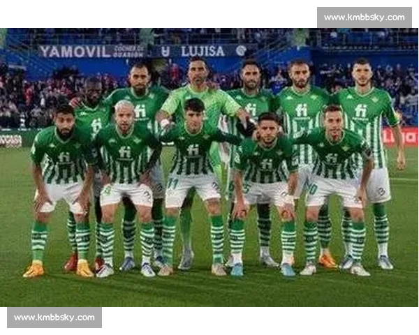 西班牙人主场迎战贝蒂斯 双方为争夺欧战资格展开激烈对决